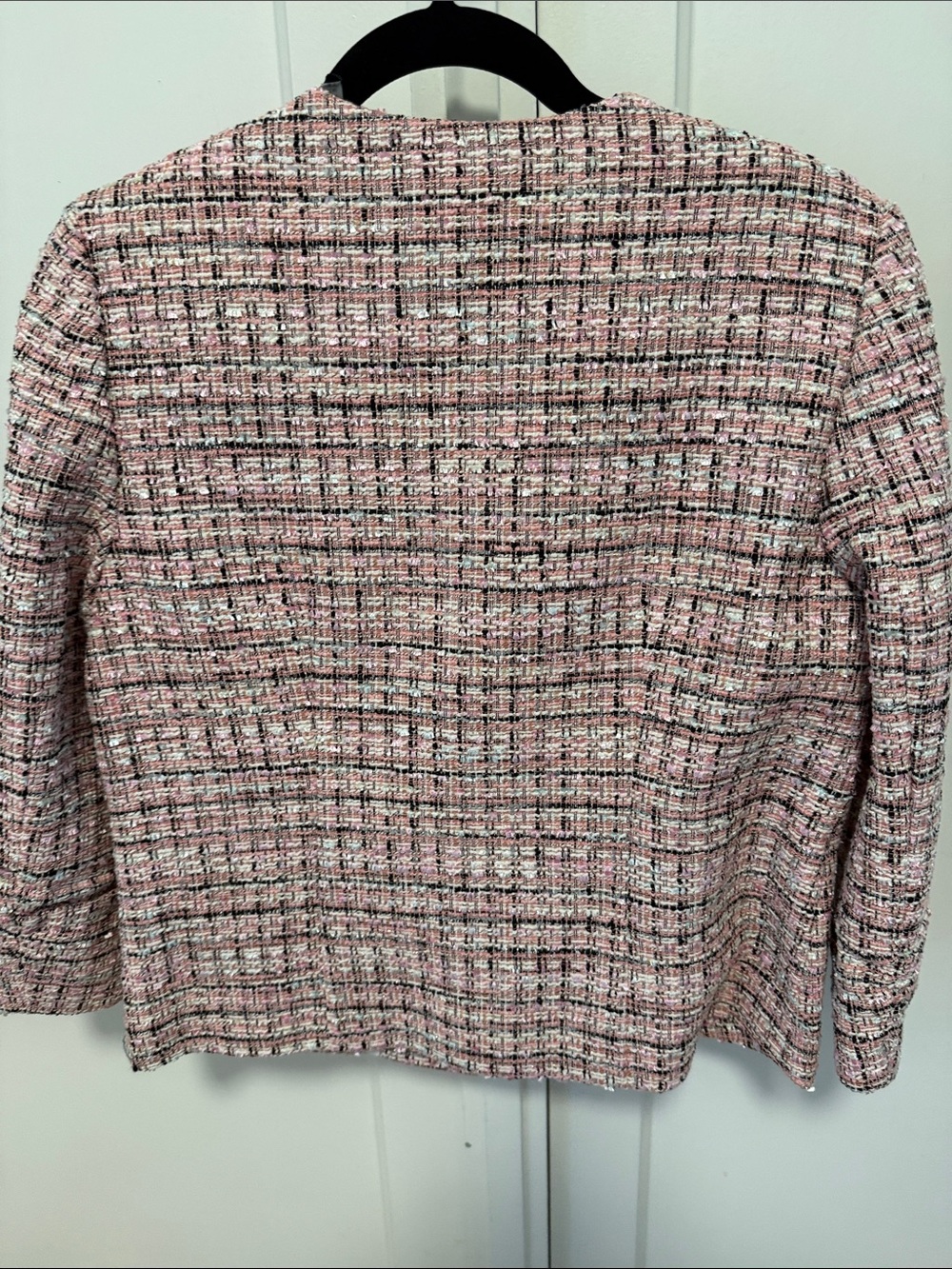 Elie Tahari Pink Tweed Boxy Blazer with Gold Buttons - Picture 6 of 8